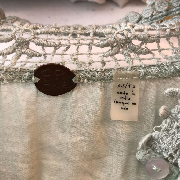 Free People FP One Sydney Mint Green Boho Dress Lace Button Details Size XS - Picture 5 of 6